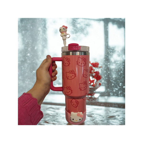 Design sem nome (11) Conjunto de Tumbler Hello Kitty com Tapa-Palhinha e Protetor de Base